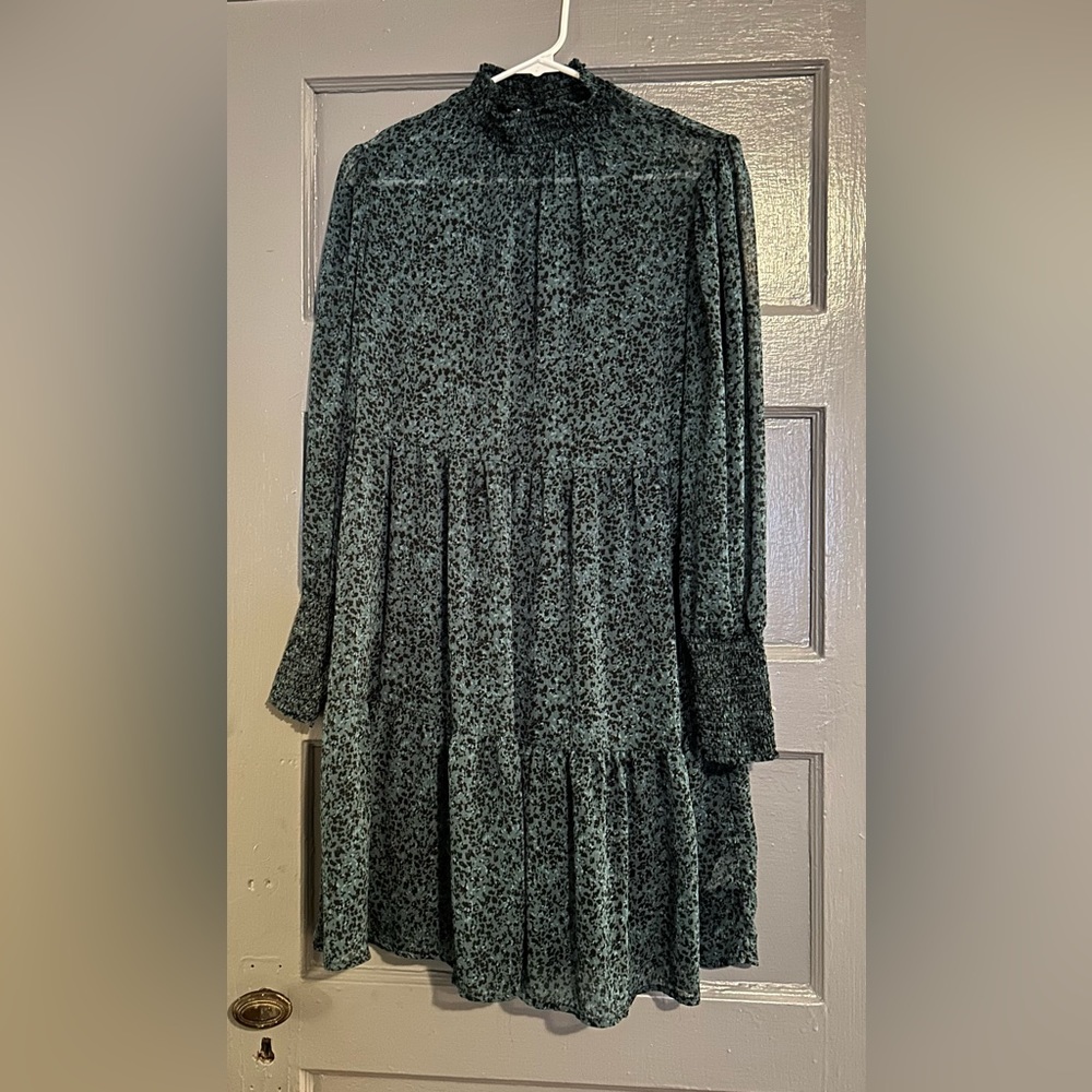 Lantern Sleeve Green Dress
